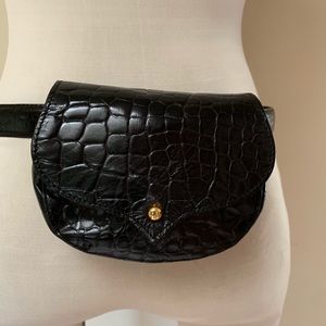 Talbots croc embossed faux leather fanny pack🍀